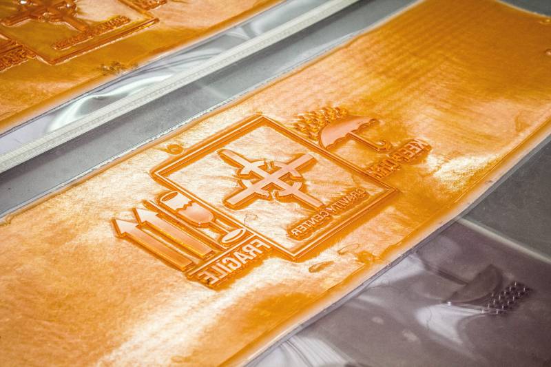 Le cliché d’impression : un élément essentiel pour la réalisation de vos impressions sur mesure en flexographie près de Bourg-en-Bresse dans l’Ain