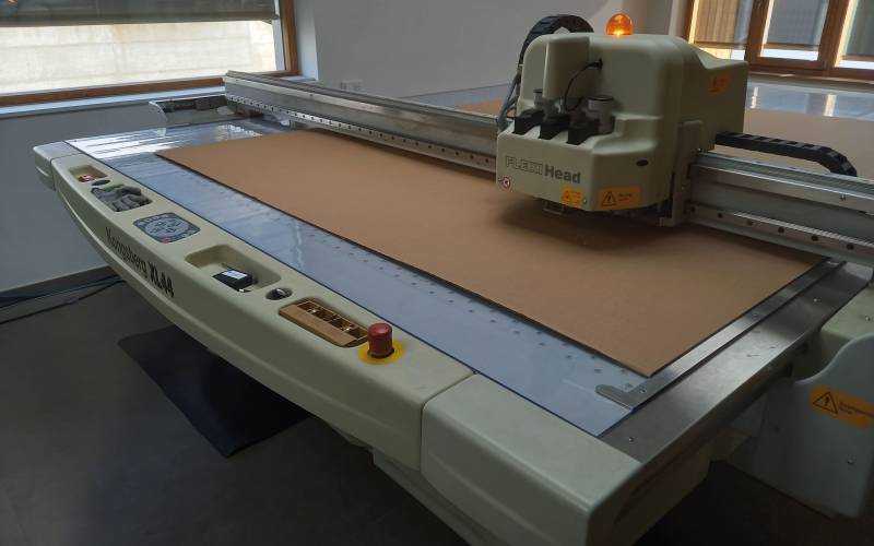 Une table de découpe grand format pour la réalisation de prototypes de validation